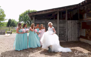 The bride surprises and reveals the look of the to her best friends in the entire world.