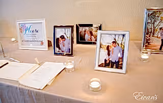 The couple set out a table telling people to show off their beautiful wedding day.